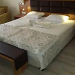 بيغونفيل فندق مرمريس