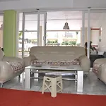 فندق بيغونفيل مرمريس