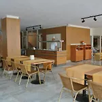 فندق بيغونفيل 3*
