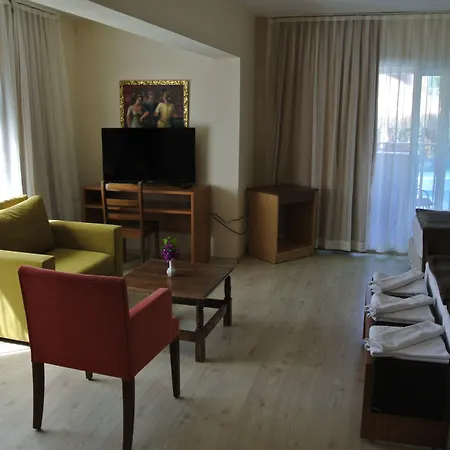 Hotel Begonville 3*
